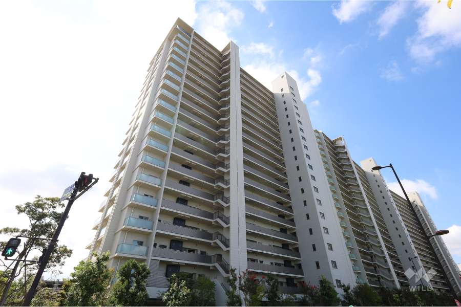 ローレルスクエア健都ザ・レジデンス　フィフスステージ棟の外観（北東側から)