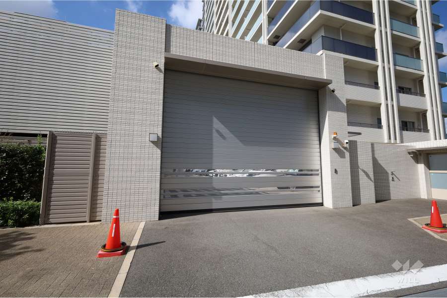 駐車場の出入り口