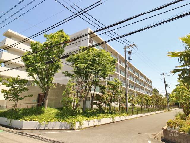 マージュ西宮一里山の外観(南西側から)