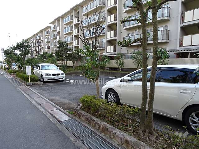 敷地内駐車場（屋外平面式）
