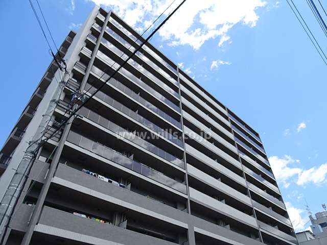 リベール新大阪の外観（南西側から）