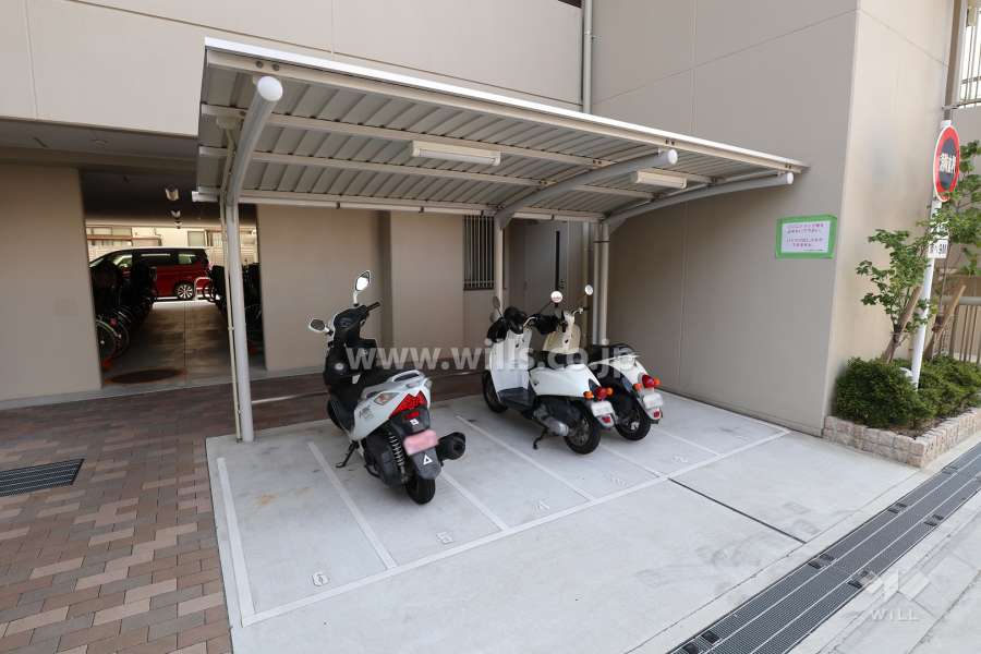 バイク置き場