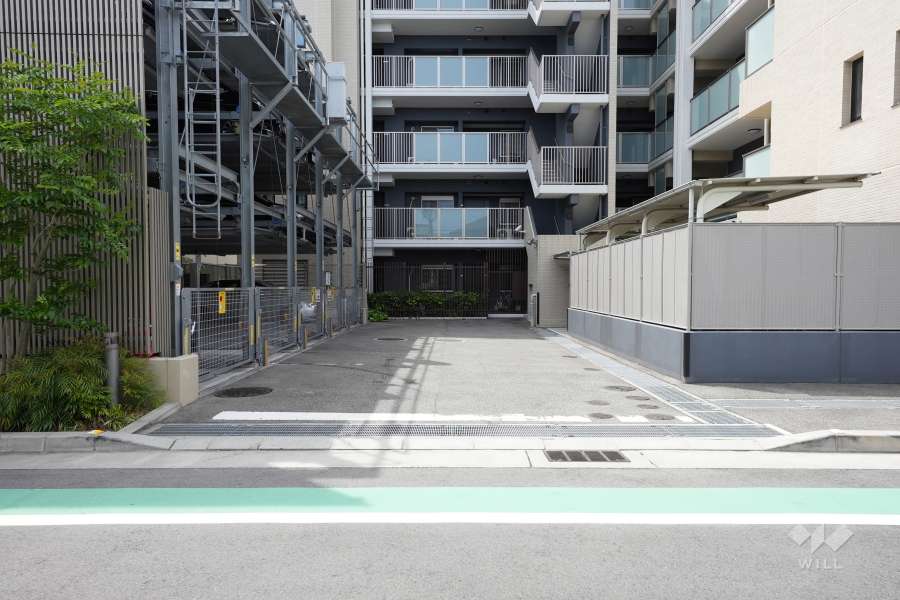 駐車場の出入口