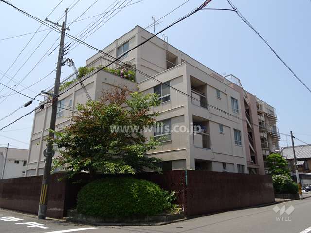 桜ヶ丘コーポラスの外観（北東側から）