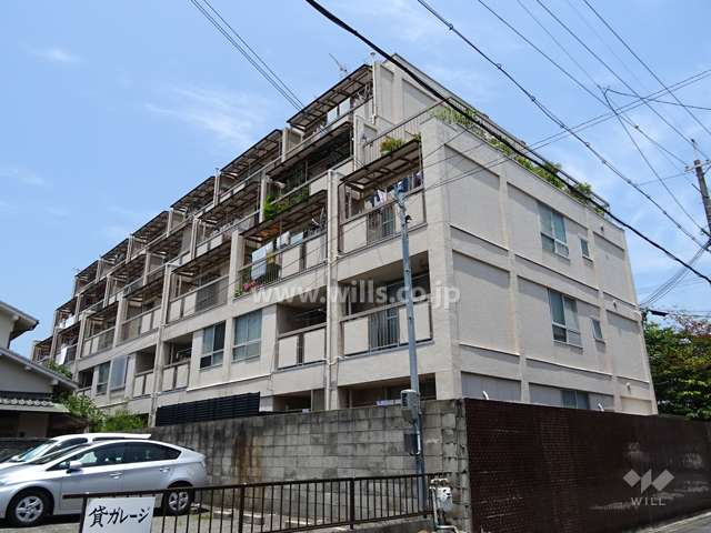 桜ヶ丘コーポラスの外観（南東側から）