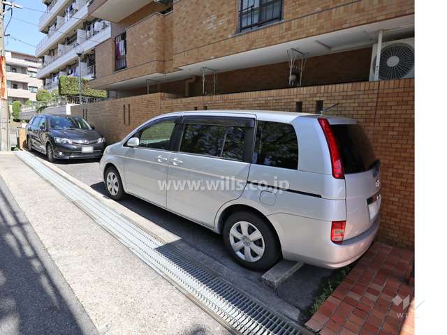 敷地内駐車場（屋外平面式）