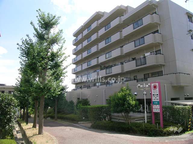 コート豊中新千里南町の外観（北東側から）