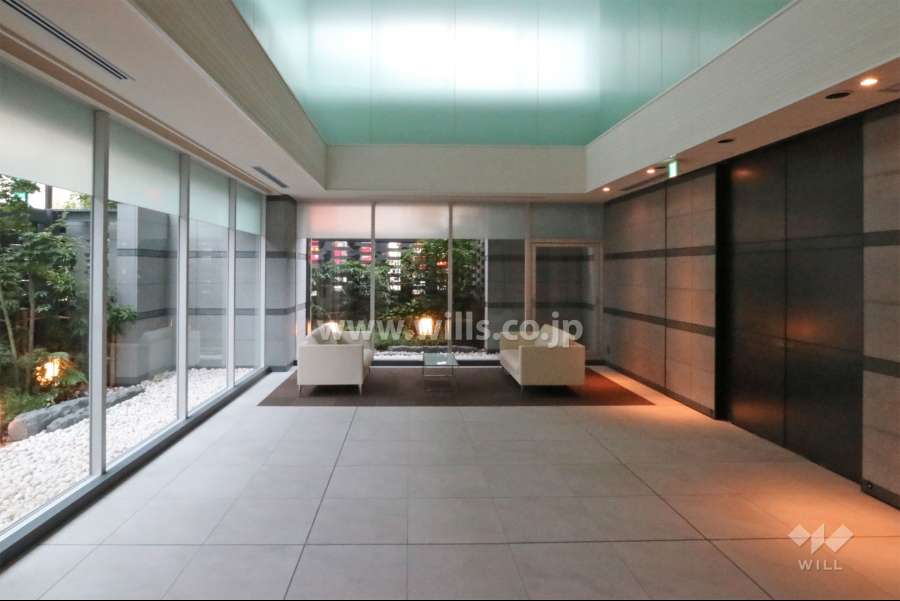 エントランスホール（談話スペース）