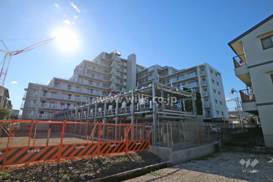 エスリード伊丹グランプレイスの外観(北東側から)