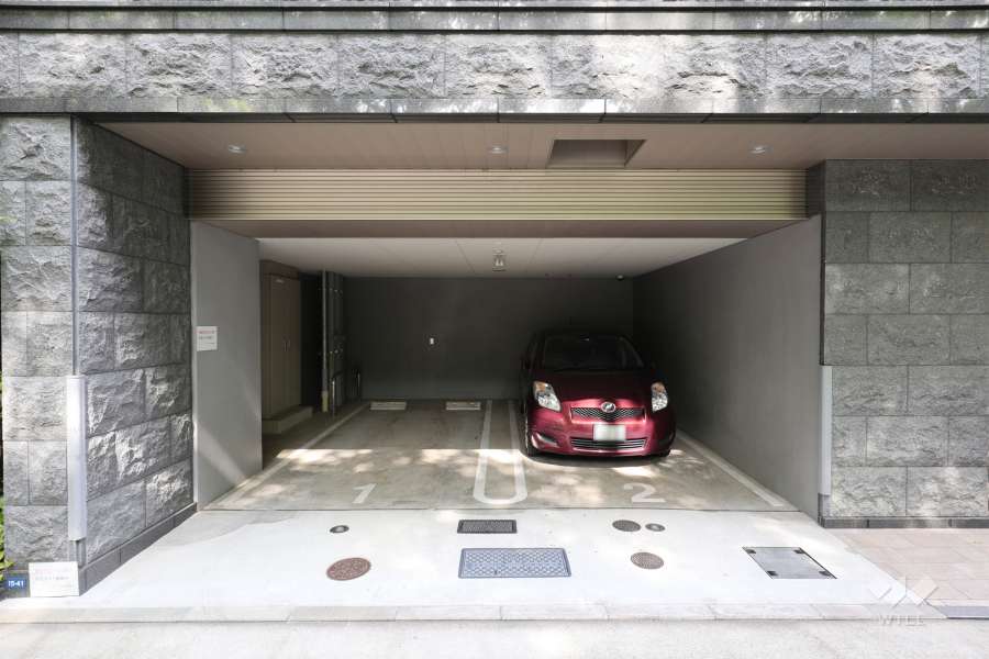 敷地内駐車場（屋内平面式）