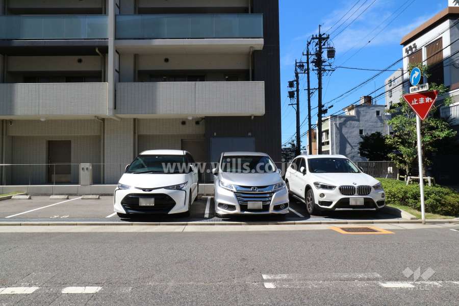 敷地内駐車場（屋外平面式）