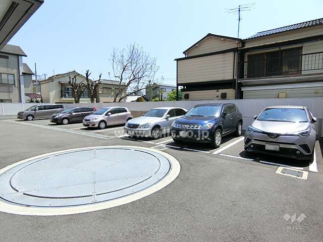 敷地内駐車場（屋外平面式）