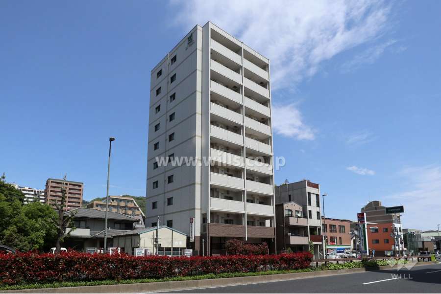 リベール神戸本山の外観（南西側から）