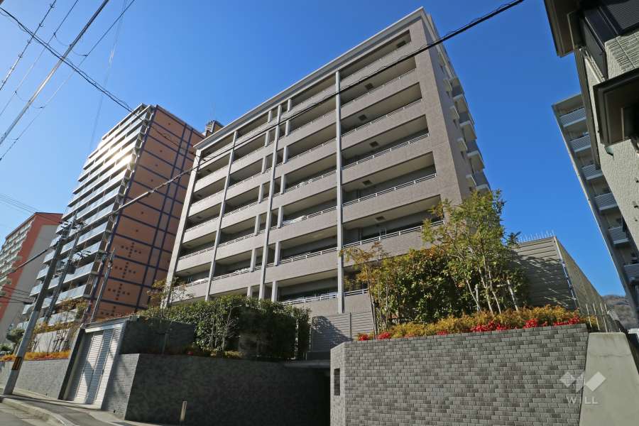 ワコーレ甲南山手エヴァージュの外観（南東側から）