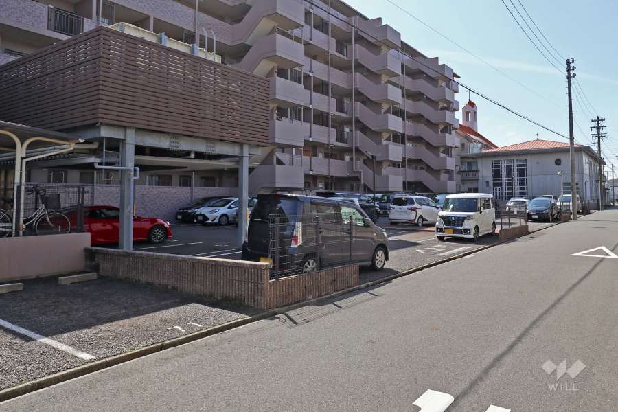 敷地内駐車場（屋外平面式）