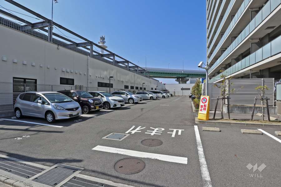 敷地内駐車場（屋外平面式）