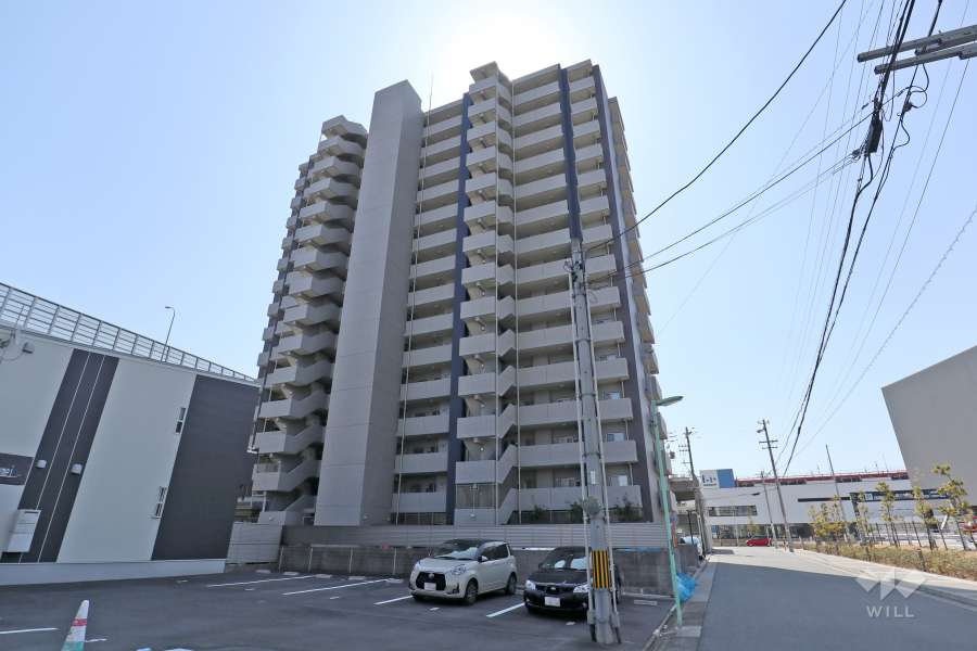 ザ・マリンスクエアの外観（北西側から）