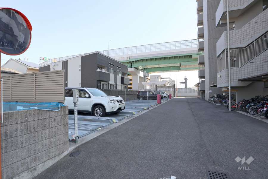 敷地内駐車場（屋外機械式）