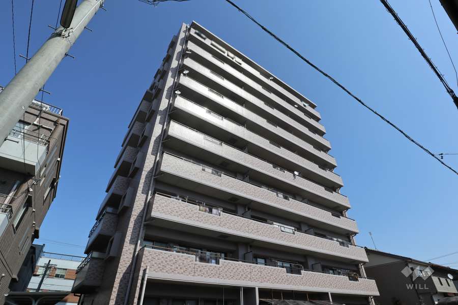 宝マンション東海通第3の外観（南西側から）