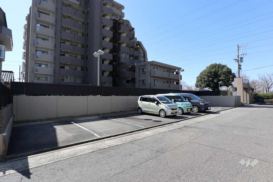 敷地内駐車場（屋外平面式）