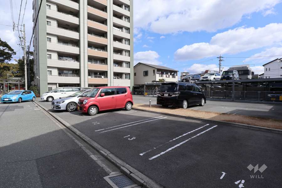 敷地内駐車場（屋外平面式、屋外機械式）