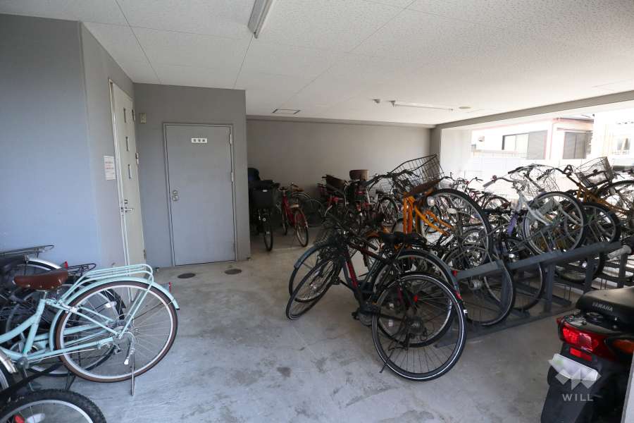 駐輪場、バイク置場