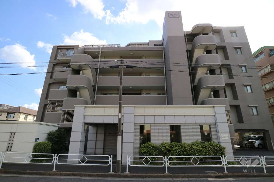 モアグレース千種清明山の外観（北側から）