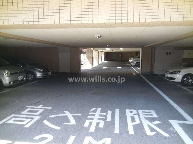 敷地内駐車場（屋内平面式）