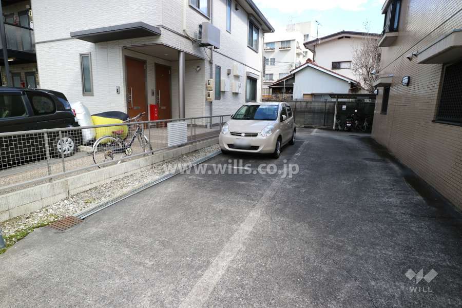 敷地内駐車場（屋外平面式）