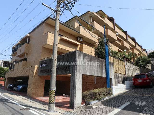 ダイアパレス本山の外観(南側から)