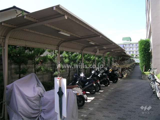 敷地内の駐車場