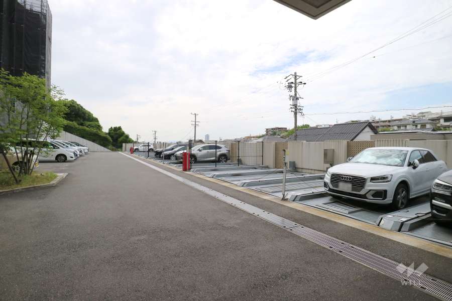 敷地内駐車場(屋外機械式・屋外平面式)