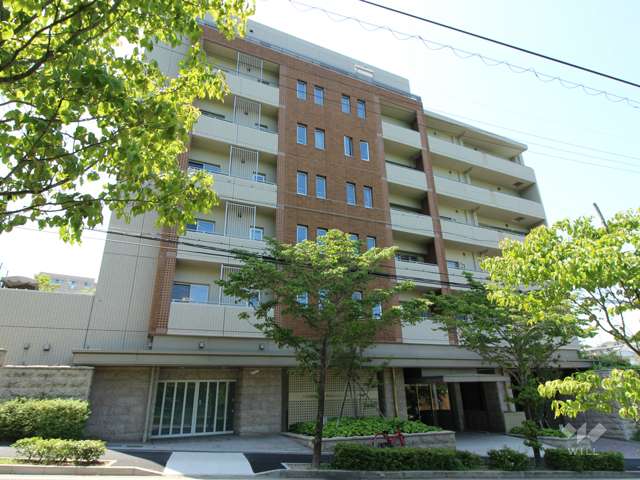 プレミスト東山公園の外観（東側から）