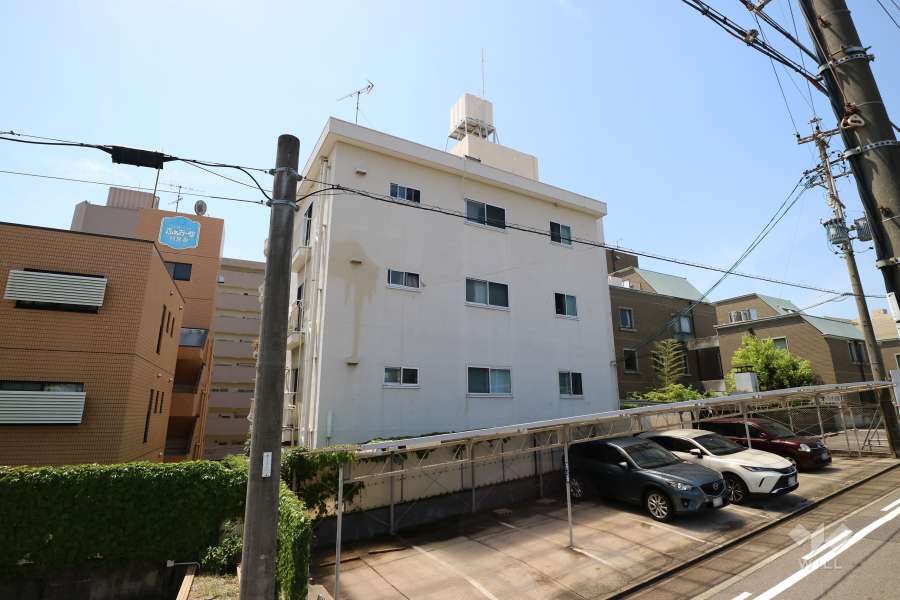 パラシオン月見坂の外観（北東側から）
