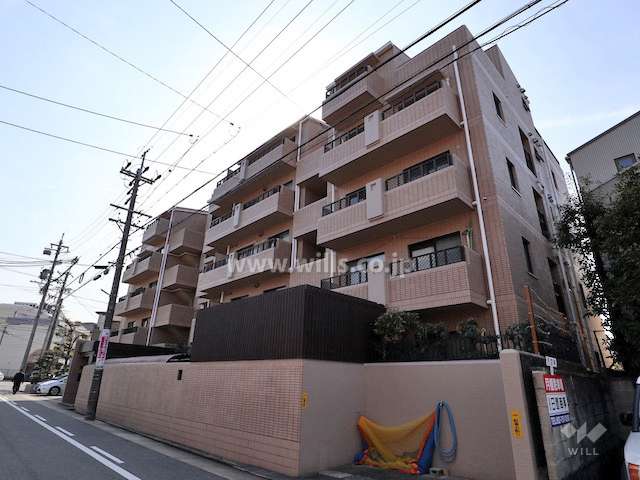 グランドメゾン本山の外観（北西側から）