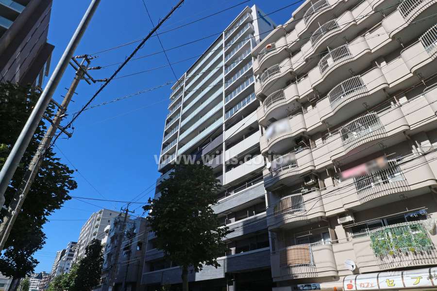 プレサンスジェネ鶴舞の外観（南側から）