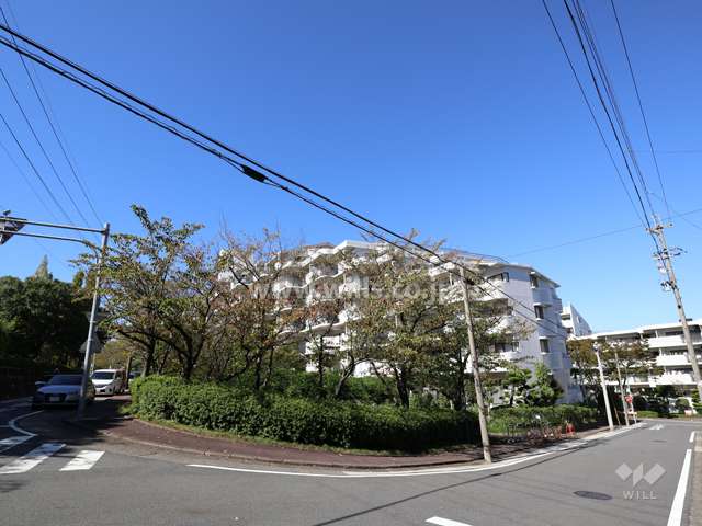茶屋ヶ坂公園ハイツＢ棟の外観（東側から）