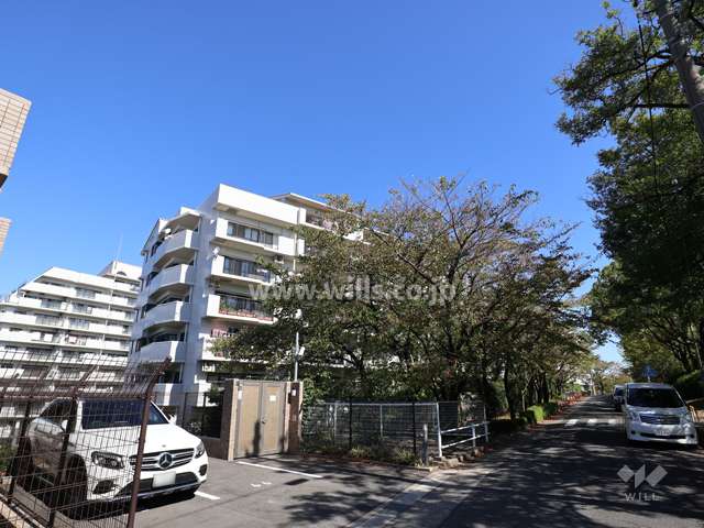 茶屋ヶ坂公園ハイツＢ棟の外観（北東側から）