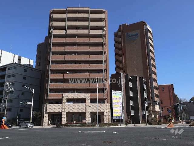 プレサンス覚王山D-STYLE之全景。右奥がⅡ棟になります。