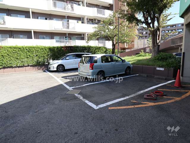 敷地内駐車場（屋外平面式）