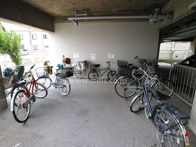 駐輪場