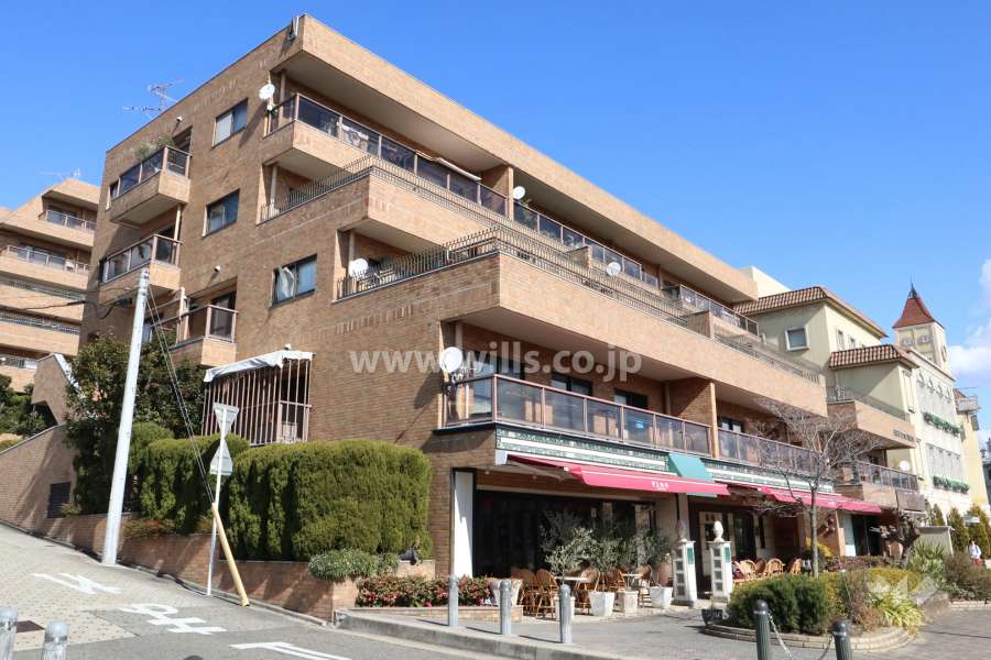 三旺マンション覚王山A棟の外観(南西側から)