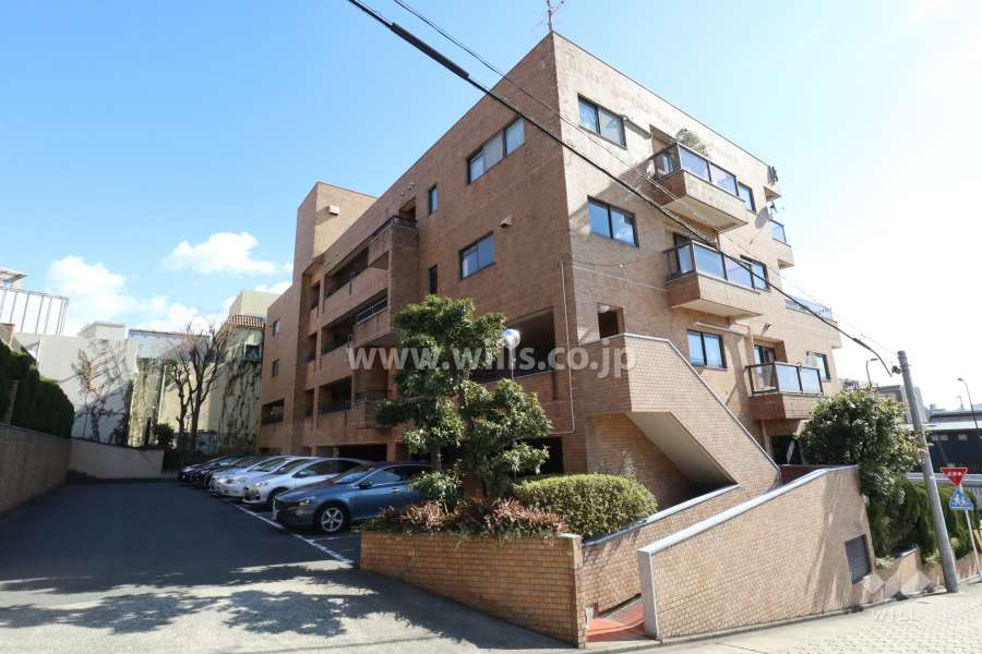 三旺マンション覚王山A棟の外観(北西側から)