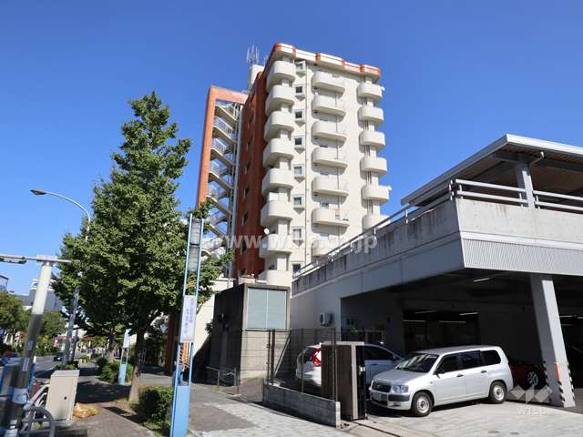 ユニーブル星ヶ丘マンションの外観（西側から）