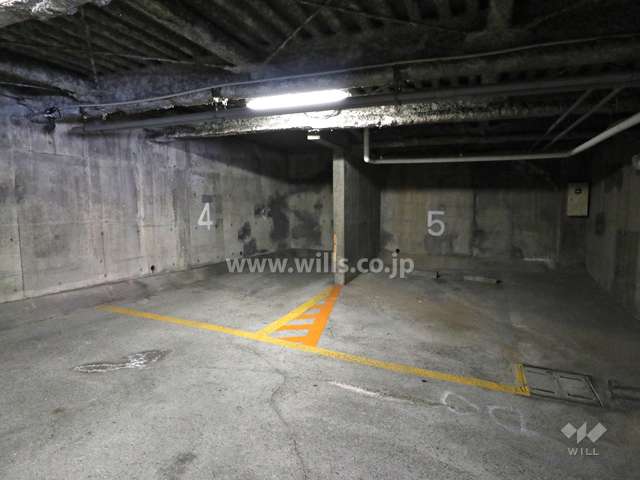 敷地内駐車場（屋内平面式）