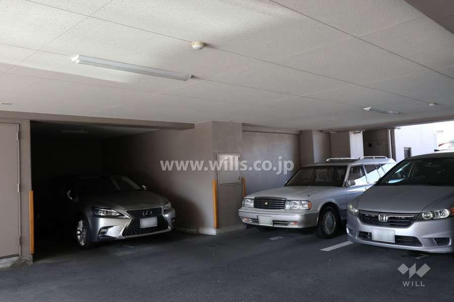 敷地内駐車場（屋内平面式）