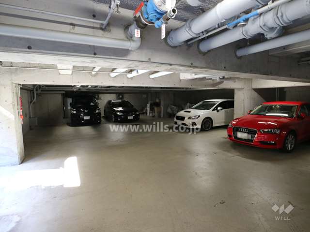 敷地内駐車場（屋内平面式）