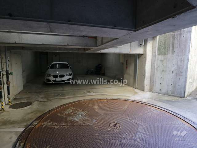 敷地内駐車場（屋内平面式）