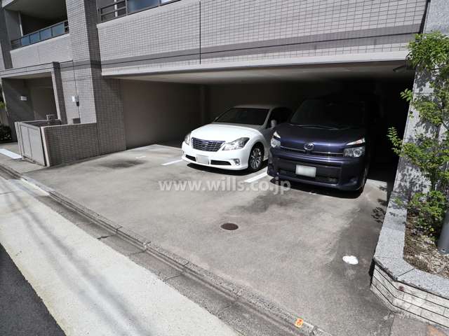 敷地内駐車場（屋内平面式）