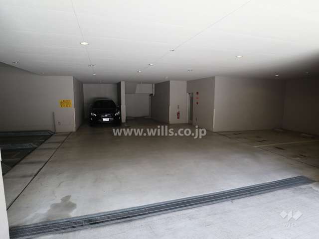 敷地内駐車場（屋内平面・機械式）